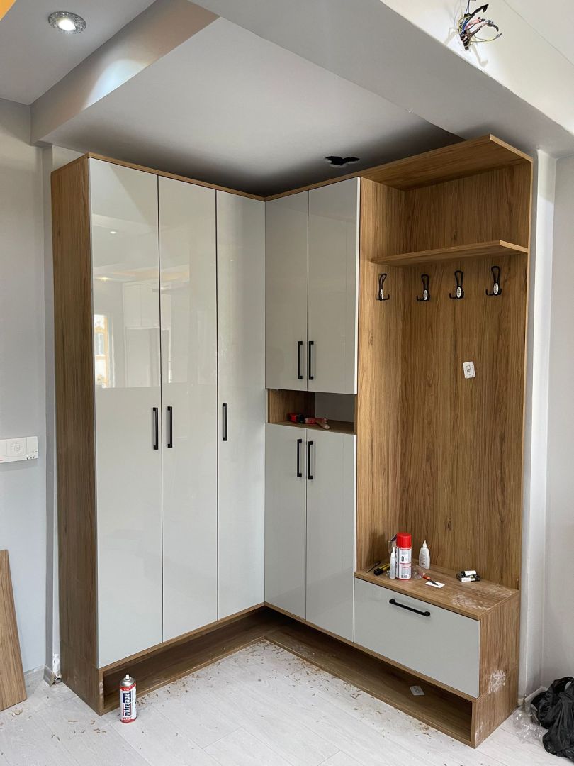 L Tip Modern Vestiyer Dolabı ve Askılık Ünitesi
